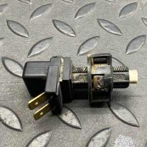 Датчик включения стопсигнала Ford Transit 2000-2006