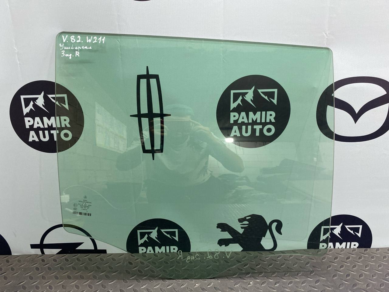 Стекло двери заднее правое Mercedes E/W211 2002-2009