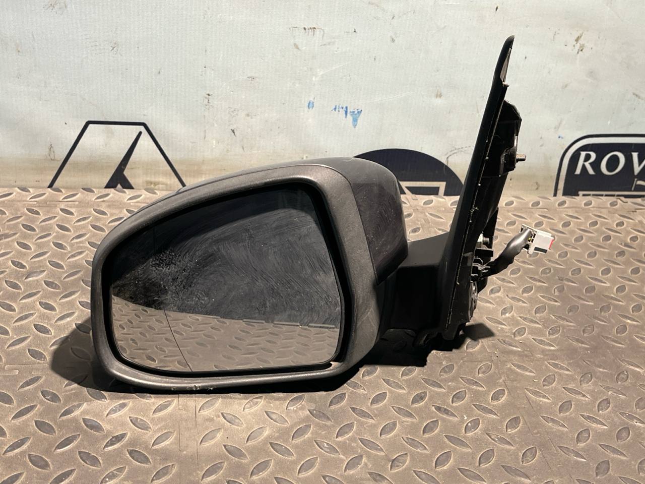 Зеркало левое Ford Focus/2 2004-2011