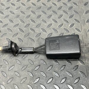 Ответная часть ремня безопасности задняя Opel Astra/H 2004-2014