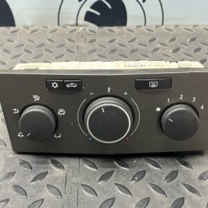 Блок управления климатом Opel Astra/H 2004-2014