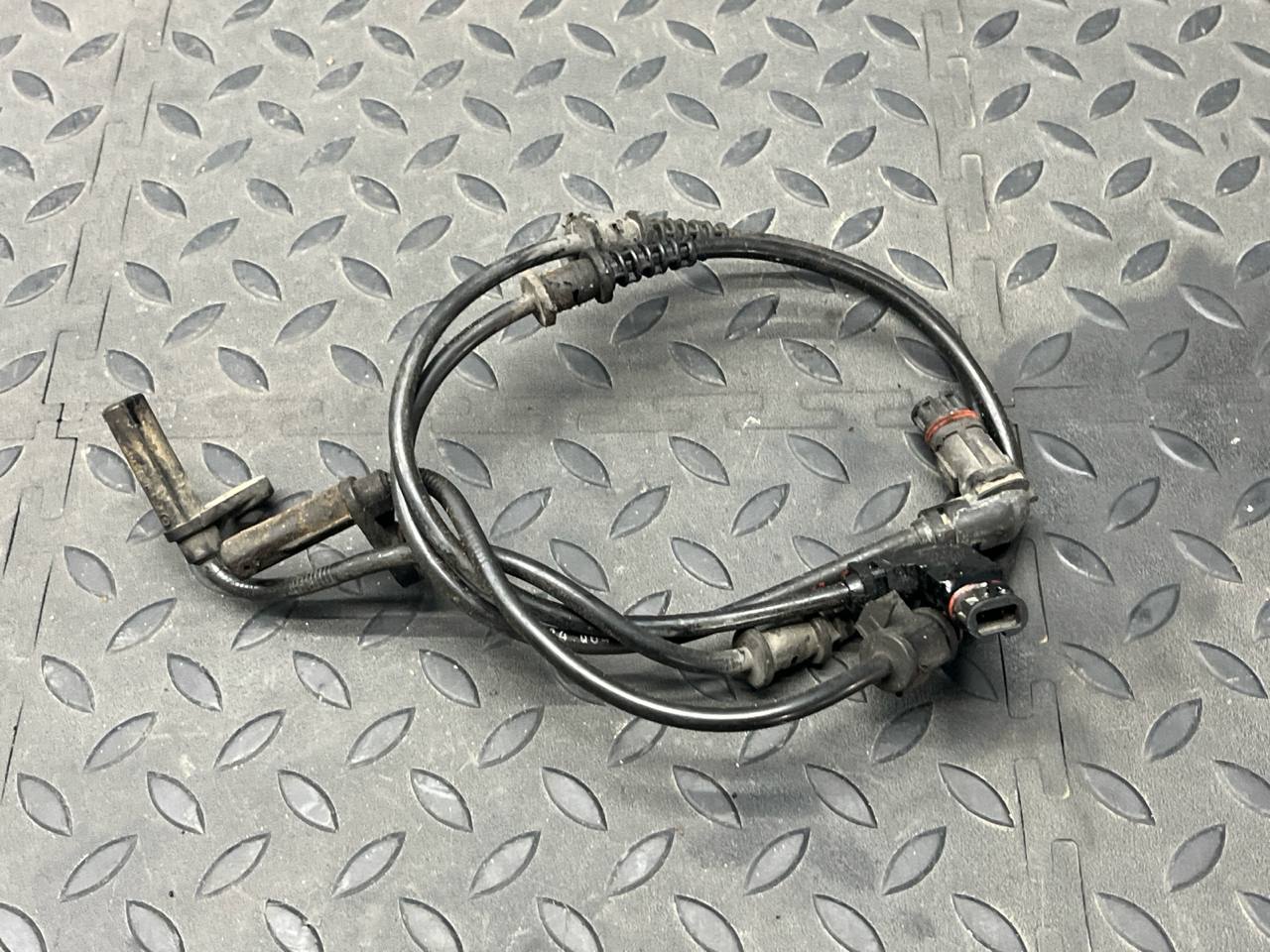 Датчик ABS передний Mercedes C/W203 2000-2008