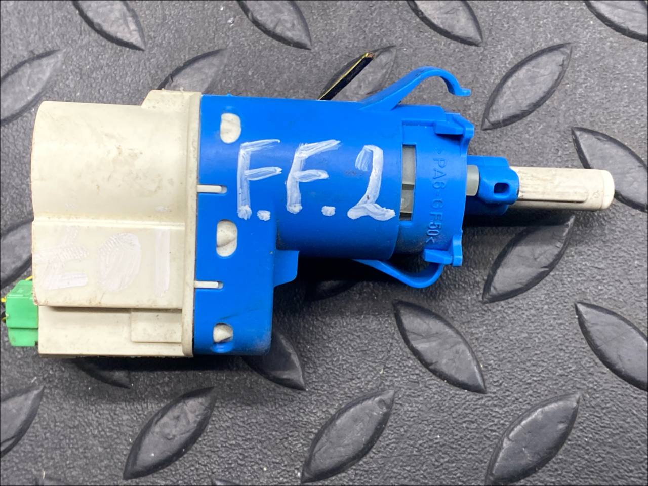 Датчик включения стопсигнала Ford Focus/2 2004-2011