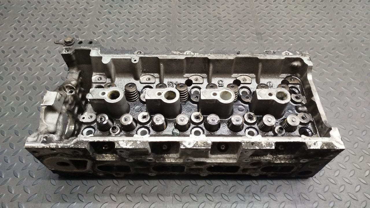 Головка блока цилиндров (ГБЦ) Chrysler PT Cruiser 2000-2010