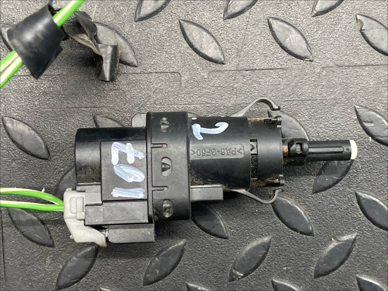 Датчик включения стопсигнала Ford Focus/2 2004-2011