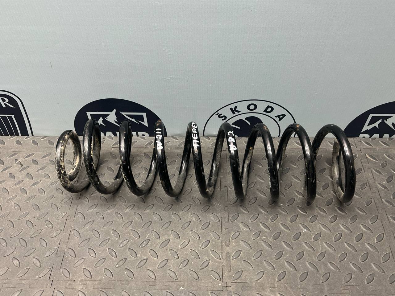 Пружина передняя Mercedes E/W211 2002-2009