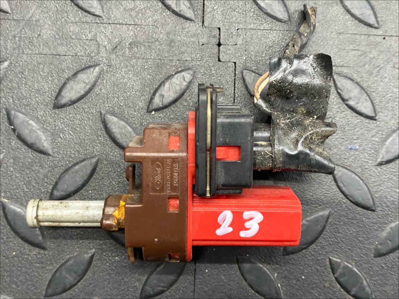 Датчик педали сцепления Ford Mondeo/3 2000-2007