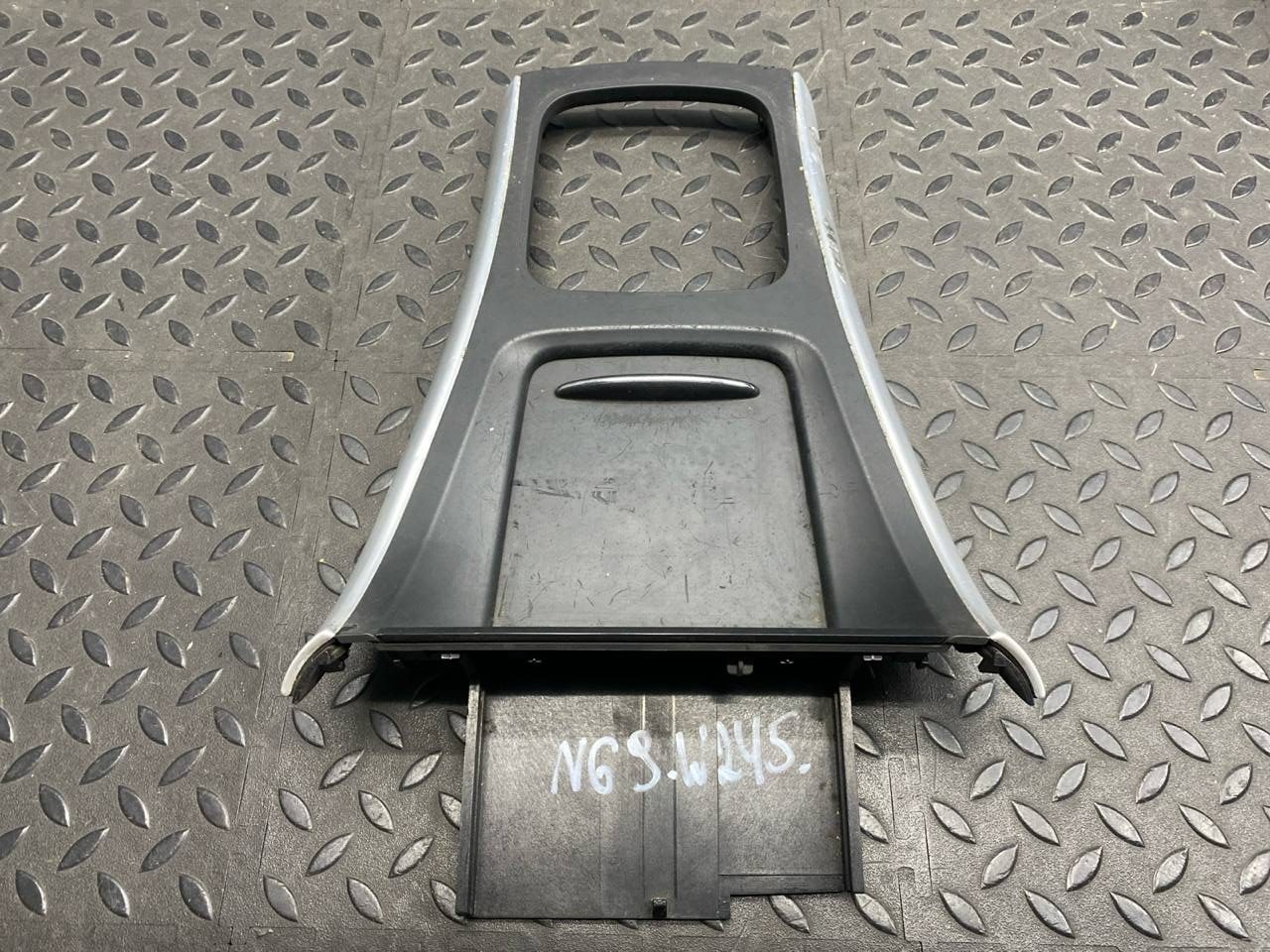 Накладка на кулису АКПП Mercedes B/W245 2005-2011