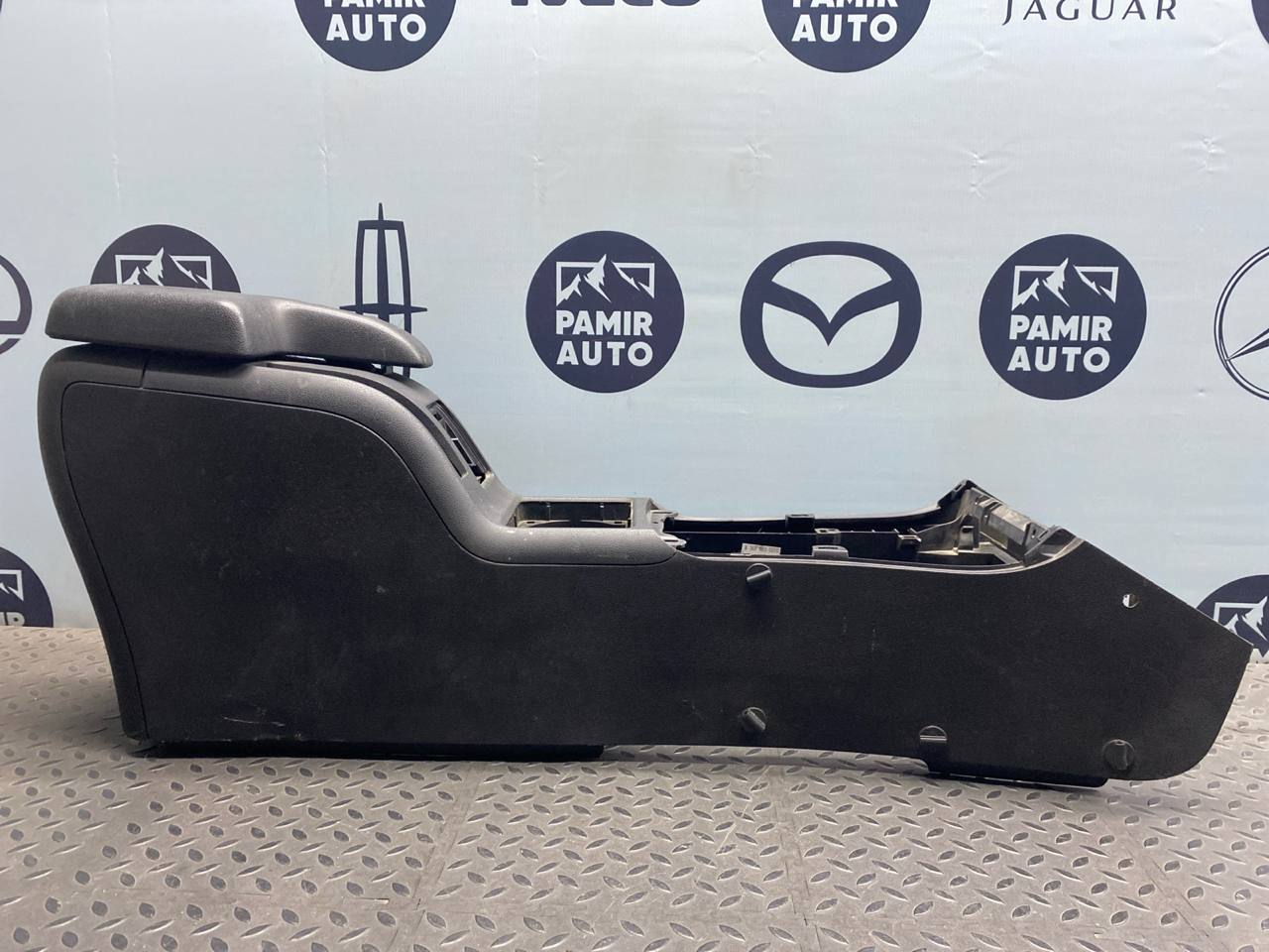 Консоль (Подлокотник) Mercedes B/W245 2005-2011