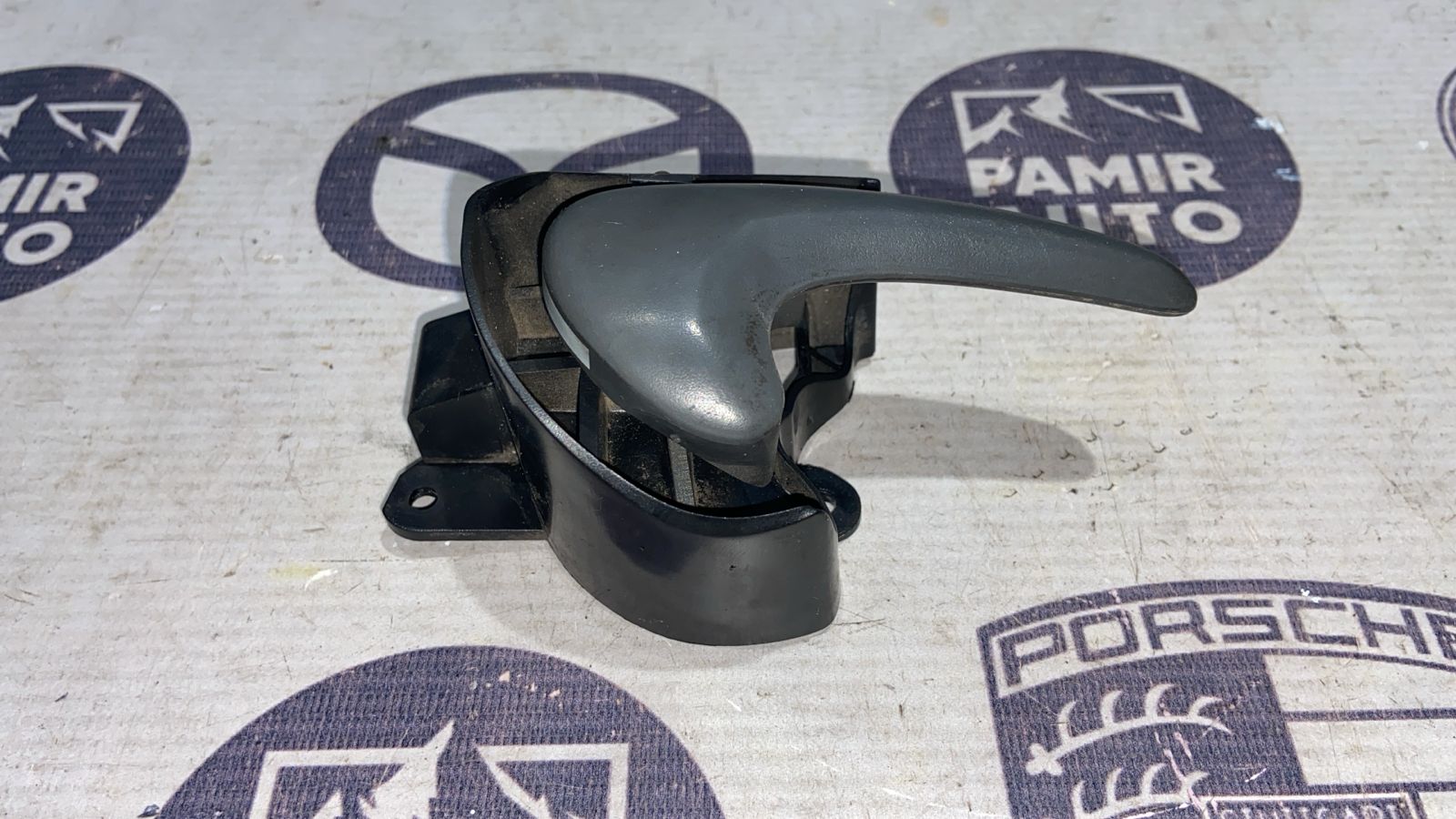 Ручка двери передняя правая Mercedes Sprinter/W901-W909 1995-н.в.