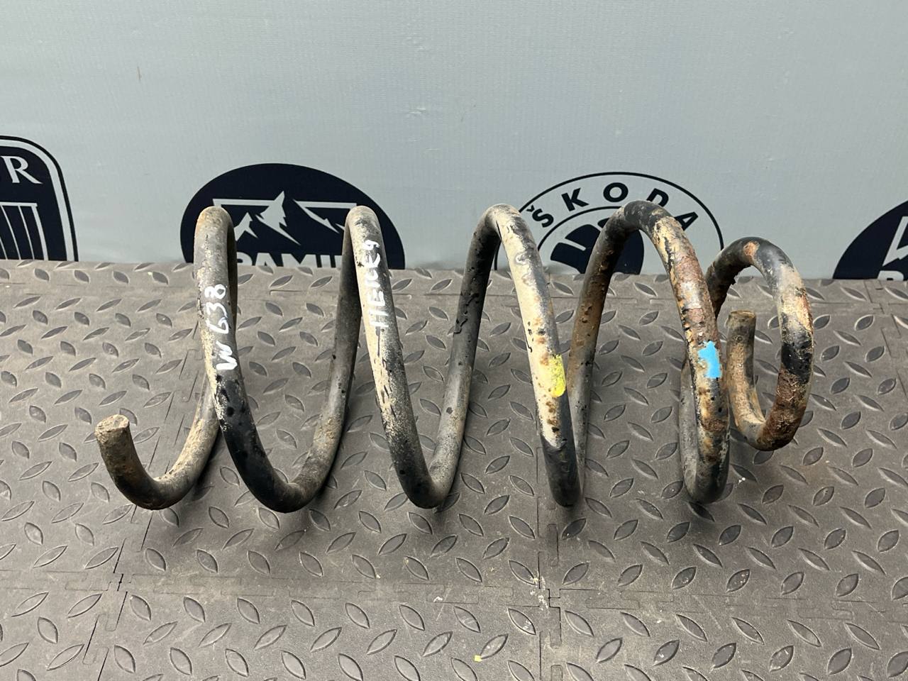 Пружина передняя Mercedes Vito/W638 1996-2003