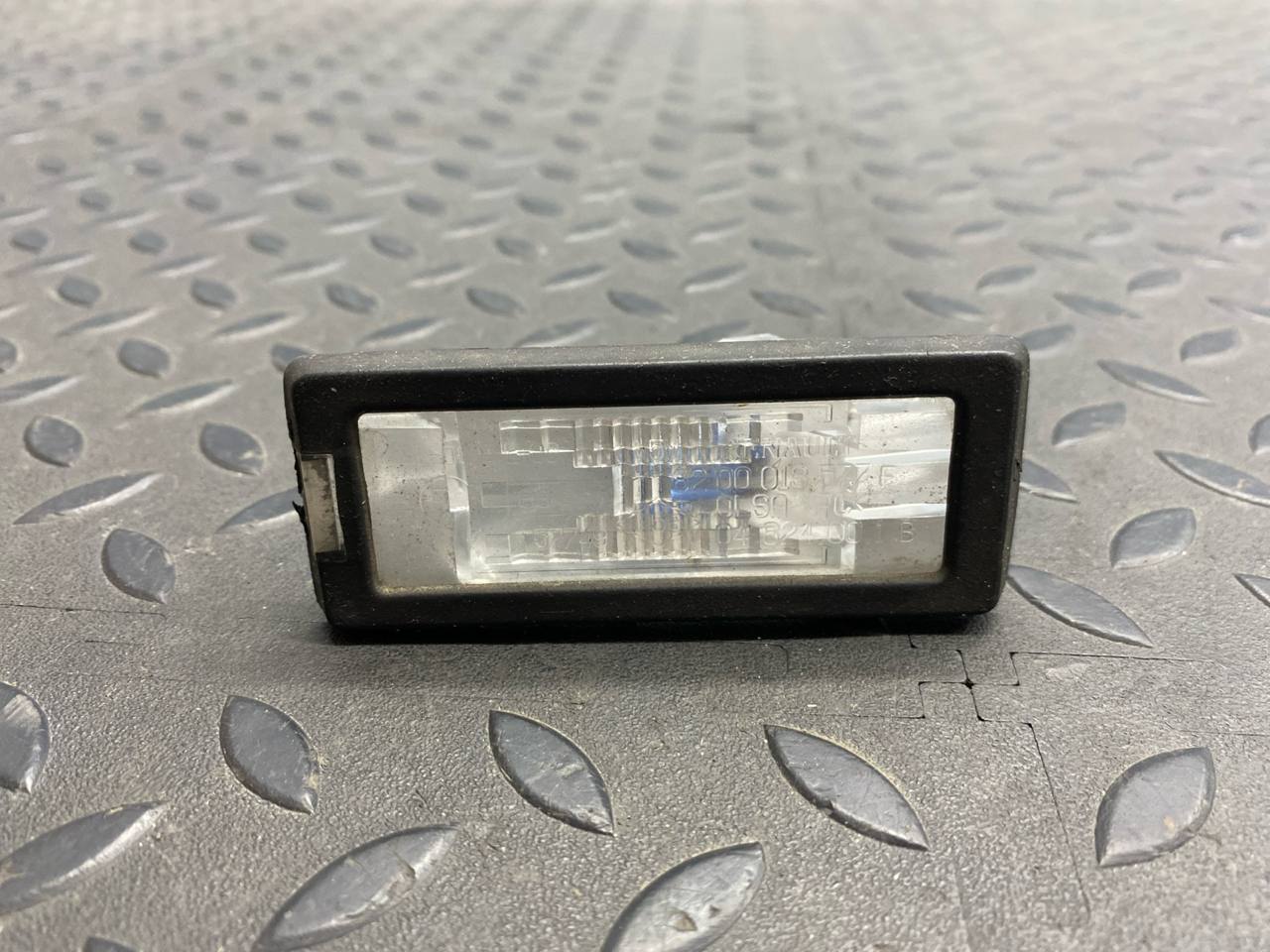 Фонарь подсветки номера Renault Scenic/2 2003-2009