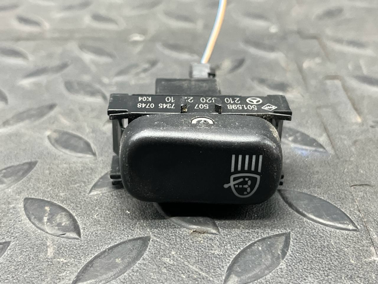 Кнопка омывателя фар Mercedes E/W210 1995-2003