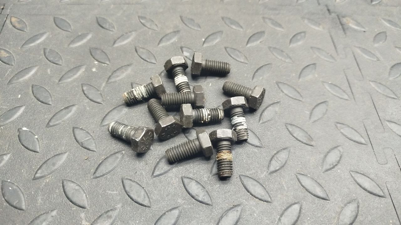 Болт маховика Mercedes E/W210 1995-2003