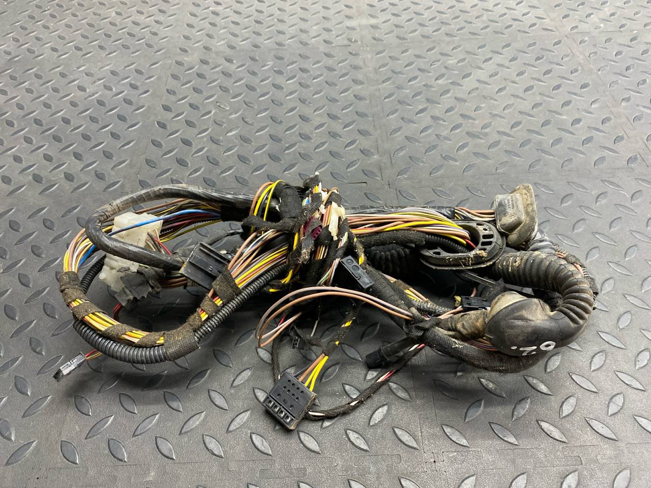 Проводка крышки багажника BMW 3/E90 2004-2013