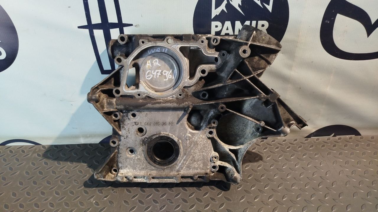 Крышка двигателя Mercedes E/W211 2002-2009