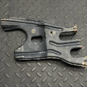 Кронштейн фары правый Mercedes C/W203 2000-2008