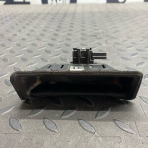 Ручка двери багажника BMW 3/E90 2004-2013