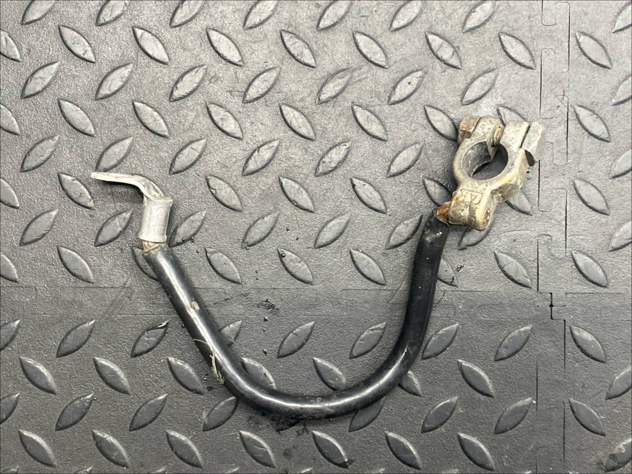 Клемма минус Mercedes C/W202 1993-2001