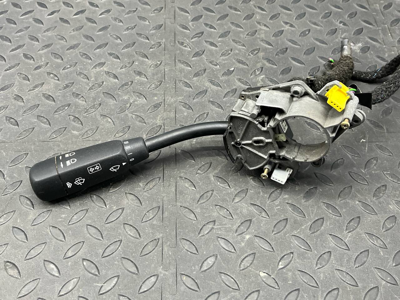 Переключатель подрулевой Mercedes C/W202 1993-2001