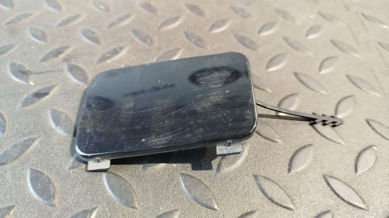 Крышка буксировочного крюка Audi Q5/8R 2008-2017