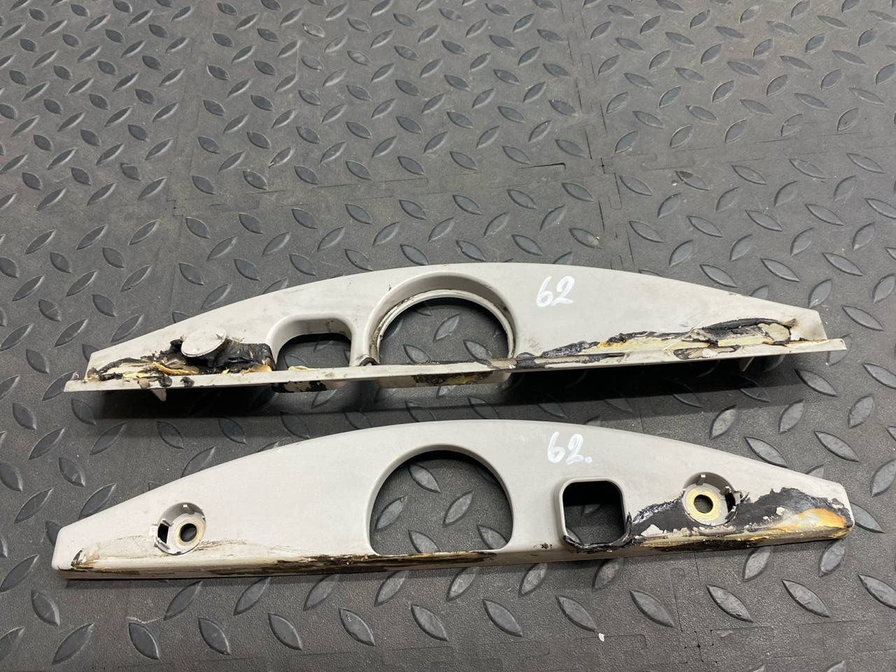 Обшивка крышки багажника BMW 3/E90 2004-2013