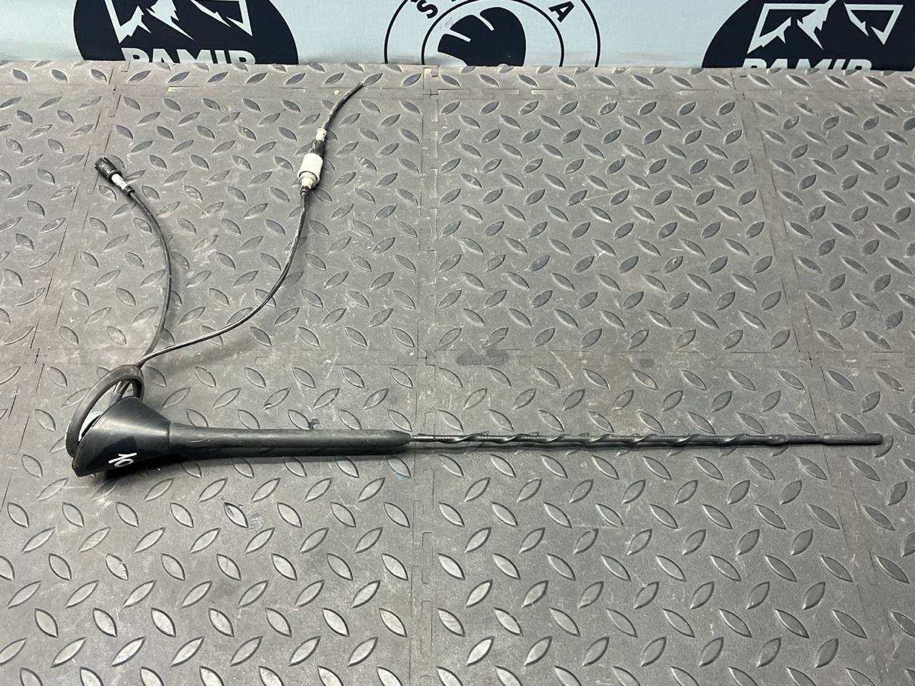 Антенна Ford Focus/2 2004-2011