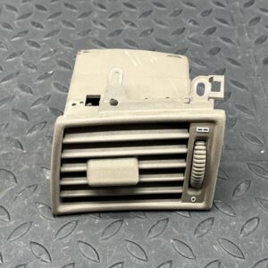 Дефлектор воздушный левый Mercedes C/W202 1993-2001