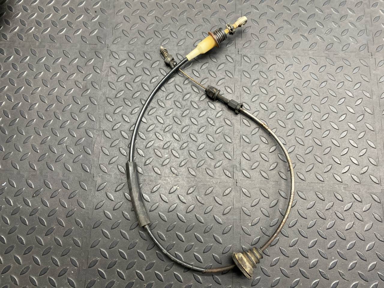 Трос педали сцепления Mercedes C/W202 1993-2001