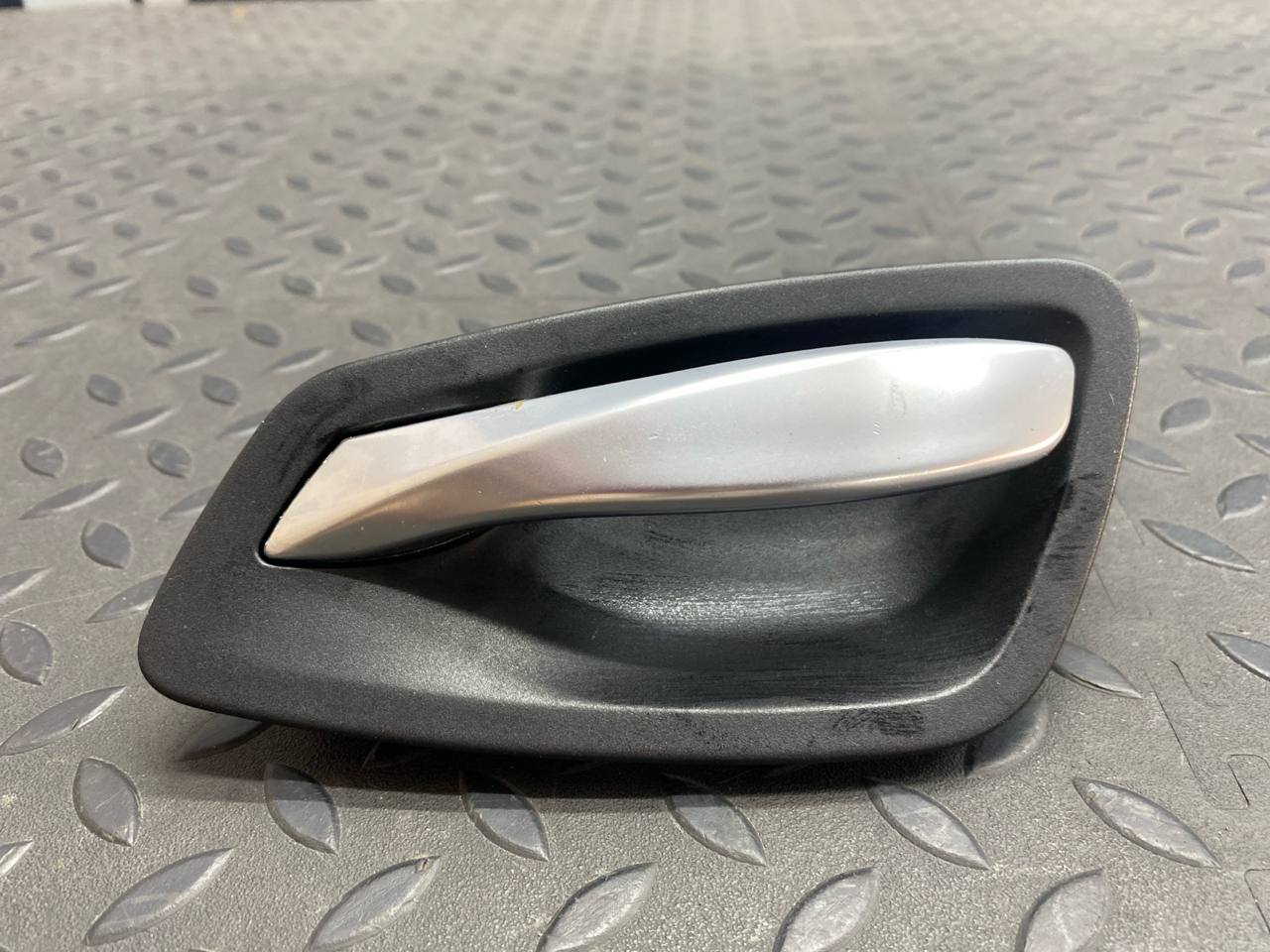 Ручка двери задняя правая  BMW 3/E90 2004-2013