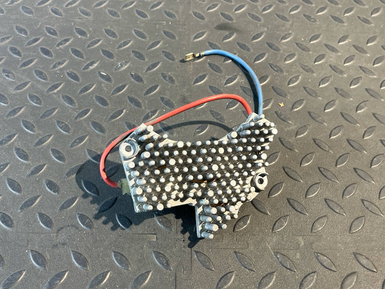 Резистор отопителя Mercedes C/W202 1993-2001