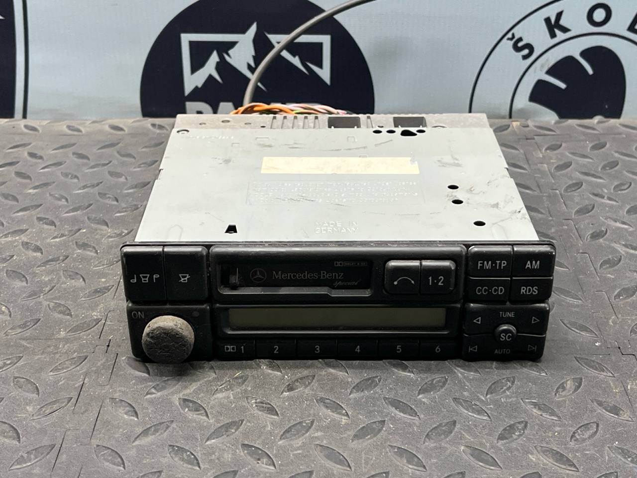 Магнитола Mercedes C/W202 1993-2001