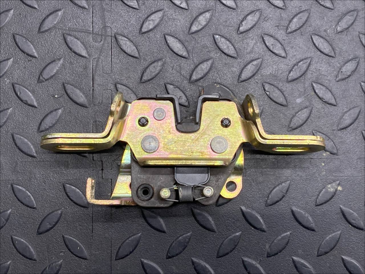 Замок спинки сиденья правый Ford Mondeo/3 2000-2007