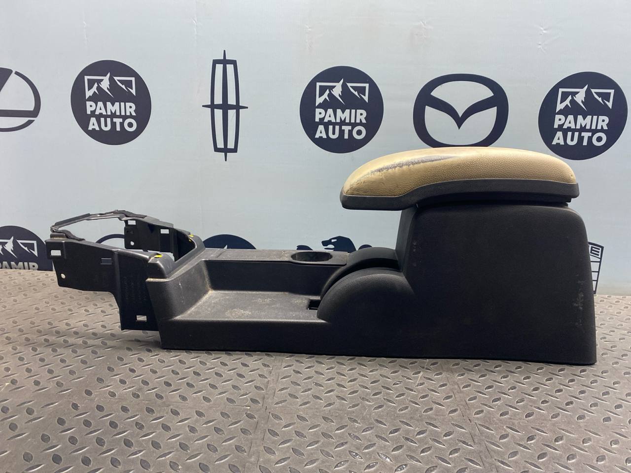 Консоль (Подлокотник) Ford Mondeo/3 2000-2007