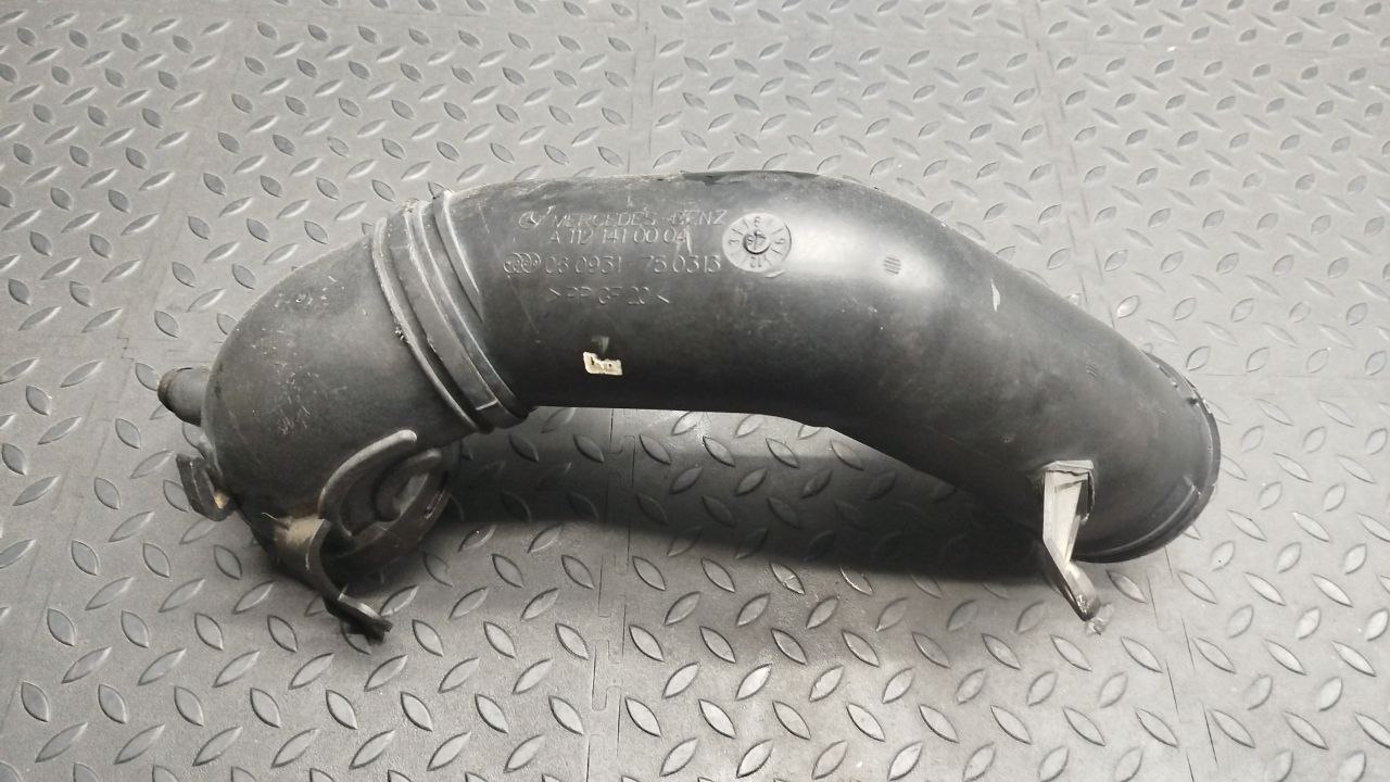 Патрубок воздушного фильтра Mercedes C/W202 1993-2001