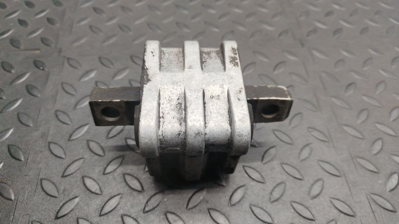 Опора КПП Mercedes C/W202 1993-2001