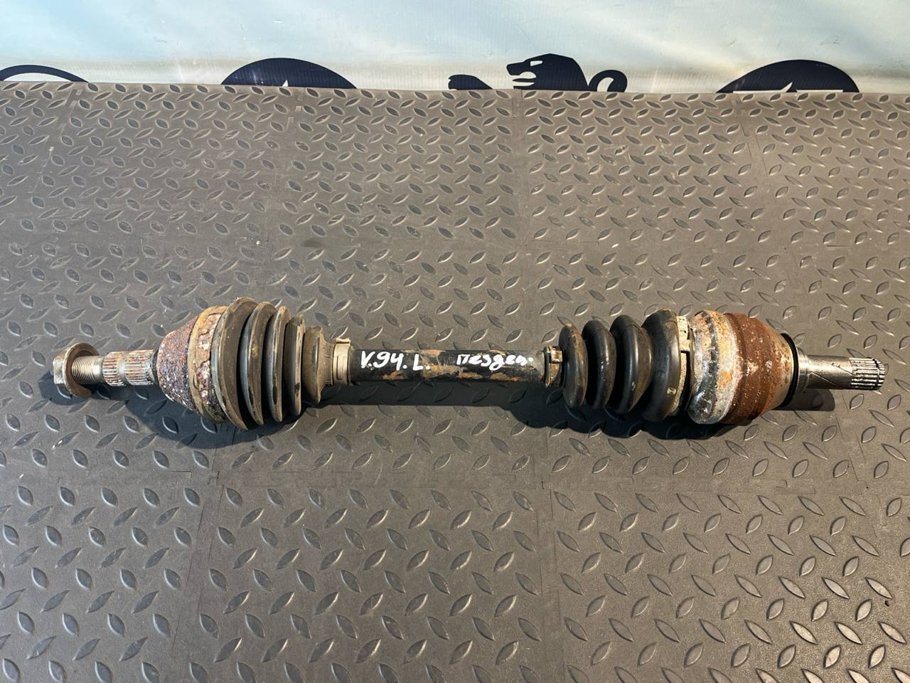 Полуось передняя левая Opel Astra/H 2004-2014