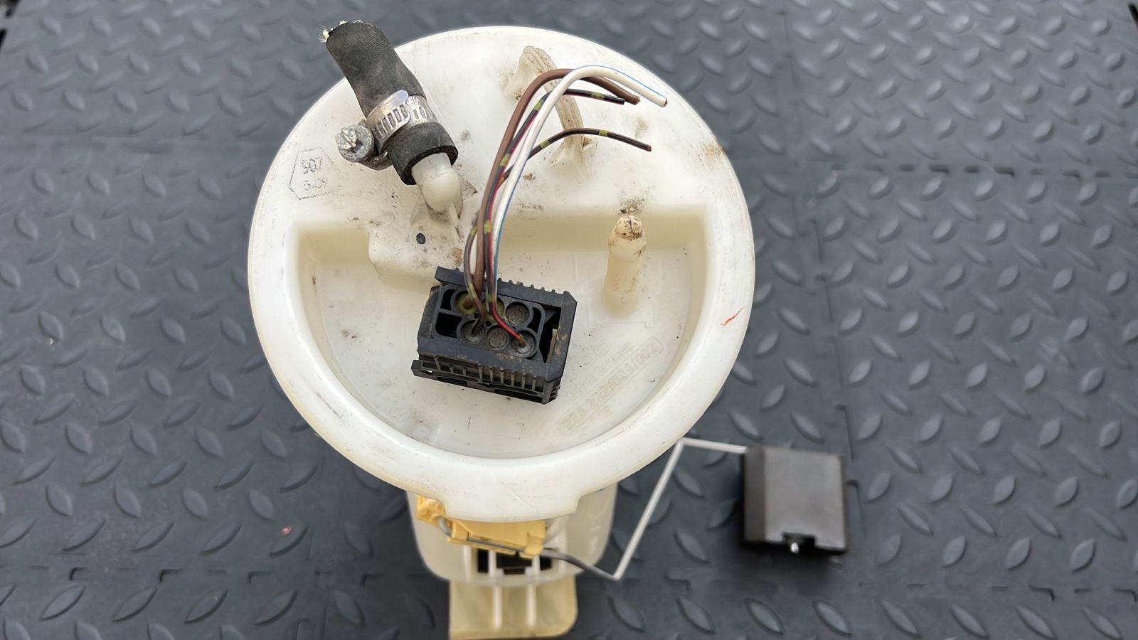 Насос топливный BMW 3/E46 1998-2007