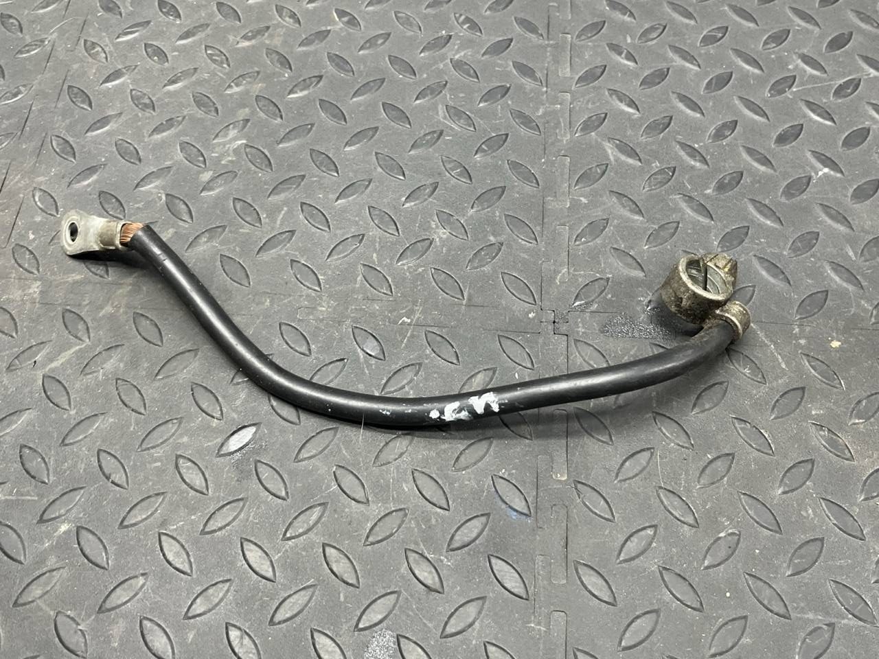 Клемма минус Mercedes C/W203 2000-2008