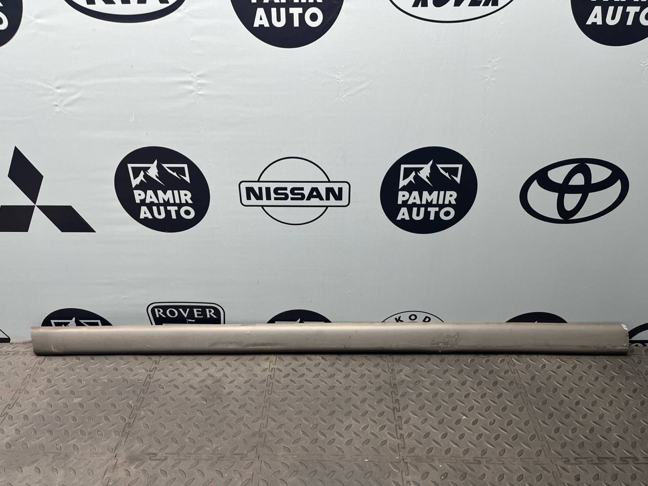 Молдинг двери сдвижной правый Mercedes Vito/W638 1996-2003