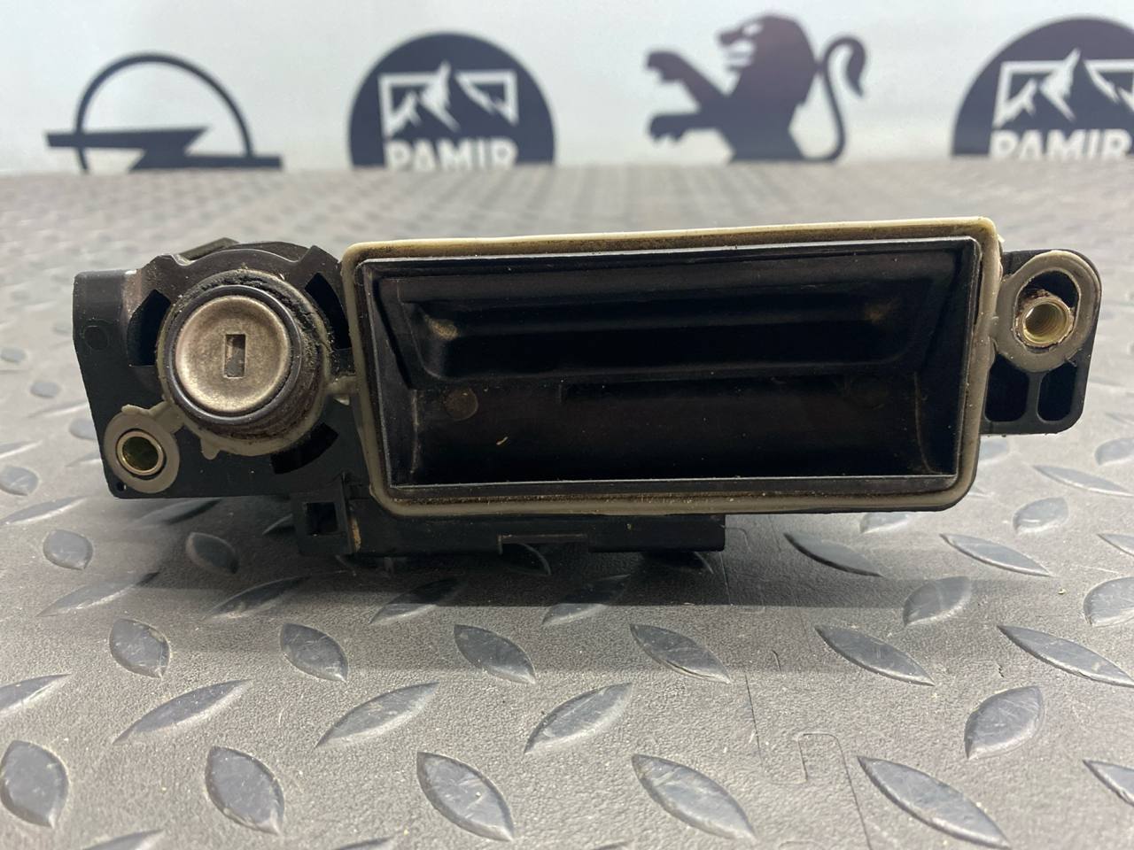 Ручка крышки багажника Mercedes C/W203 2000-2008