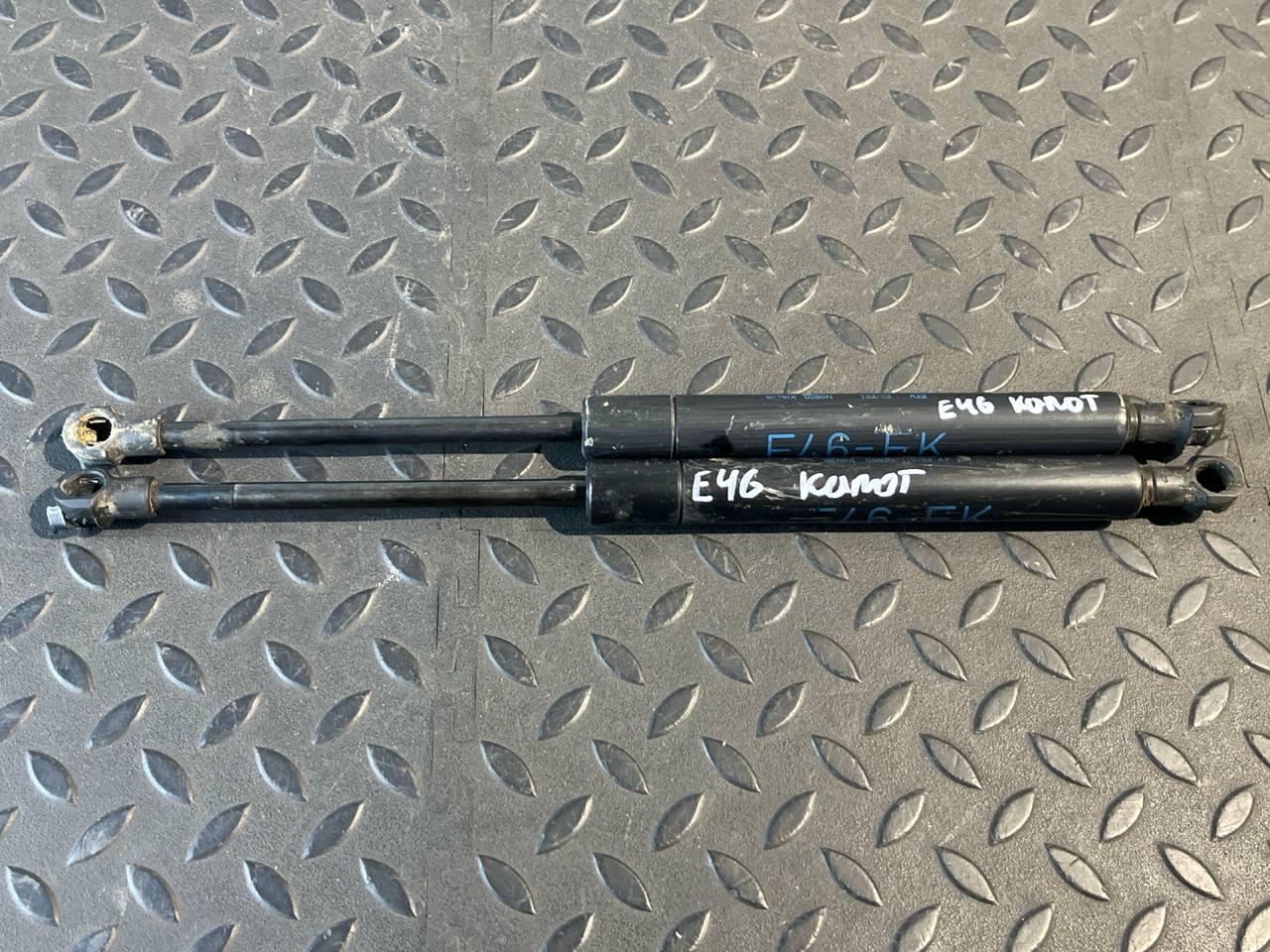 Амортизатор капота BMW 3/E46 1998-2007