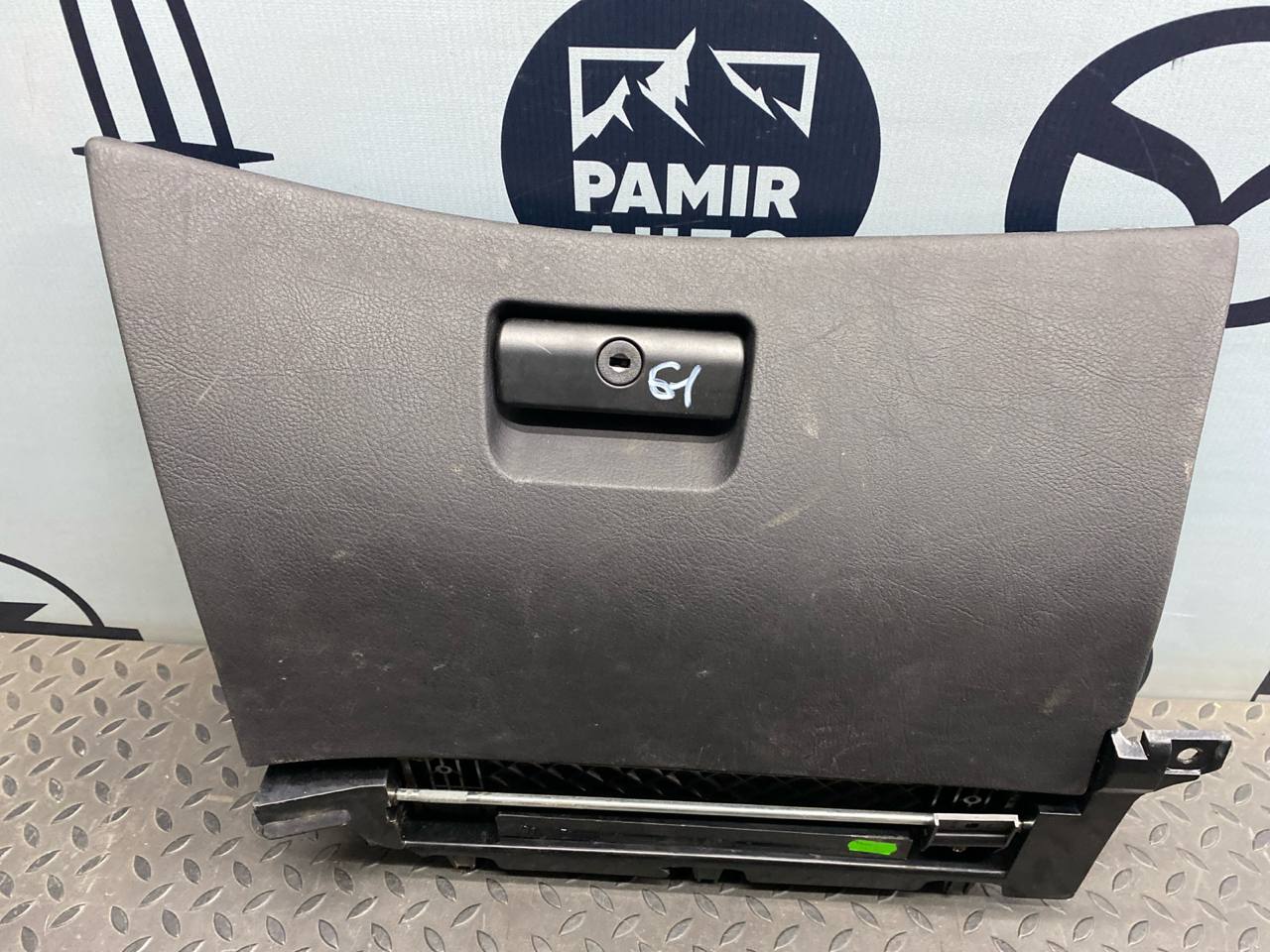 Бардачок BMW 3/E46 1998-2007