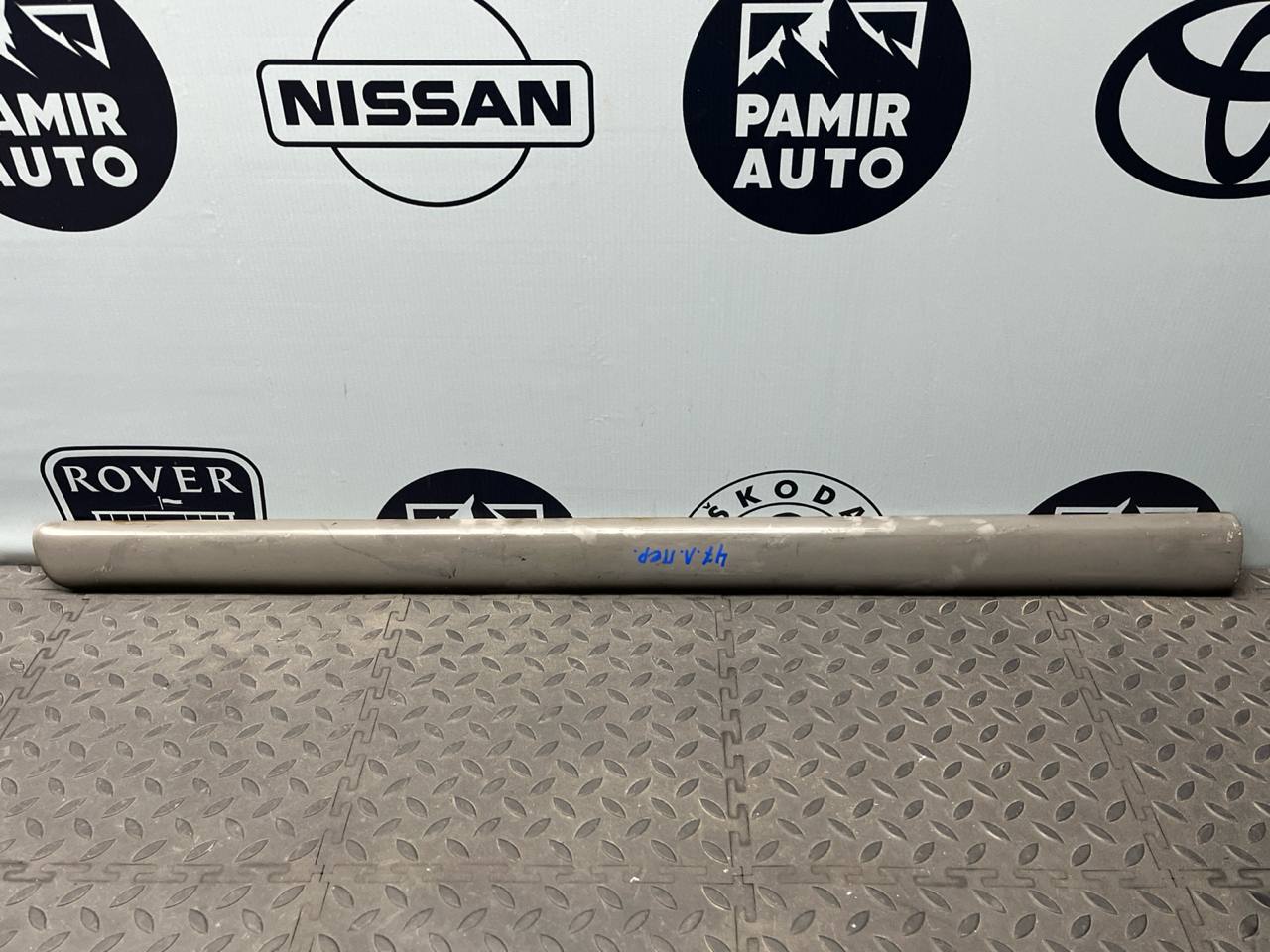 Молдинг двери передний левый Mercedes Vito/W638 1996-2003