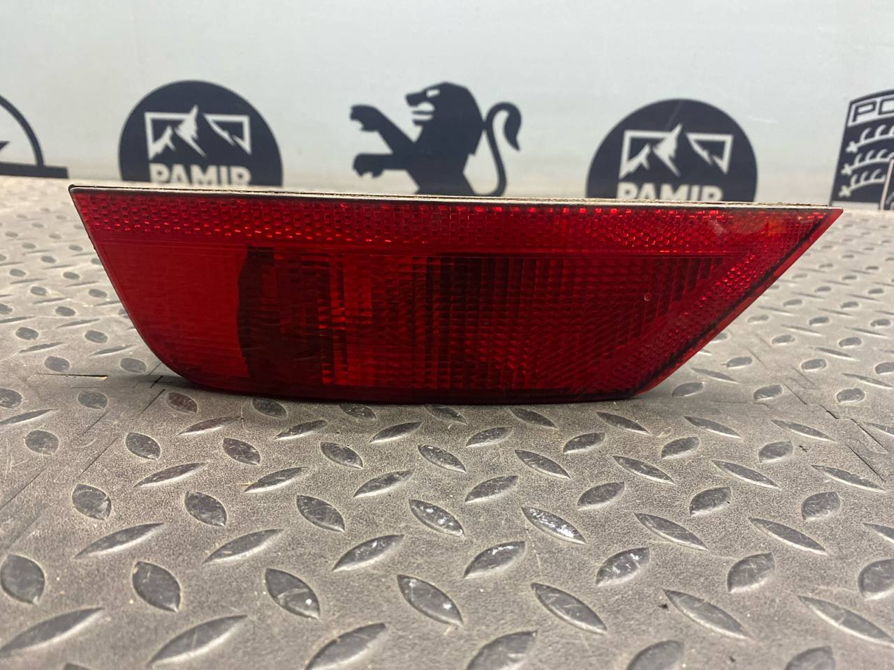 Фонарь задний в бампер левый Ford Focus/2 2004-2011