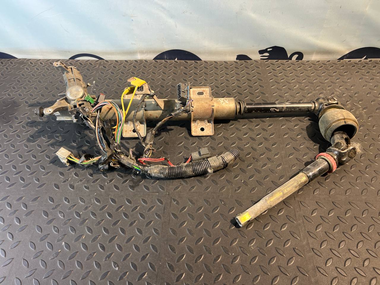 Колонка рулевая Ford Transit 2000-2006