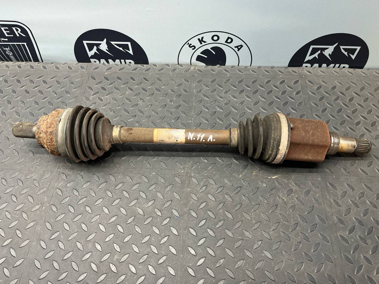 Полуось передняя левая Ford Focus/2 2004-2011