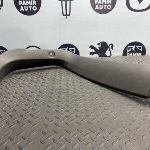 Обшивка двери багажника правая Opel Astra/H 2004-2014