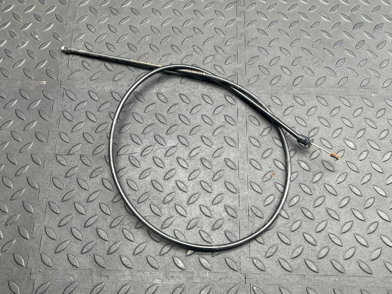 Трос замка капота Mercedes B/W245 2005-2011