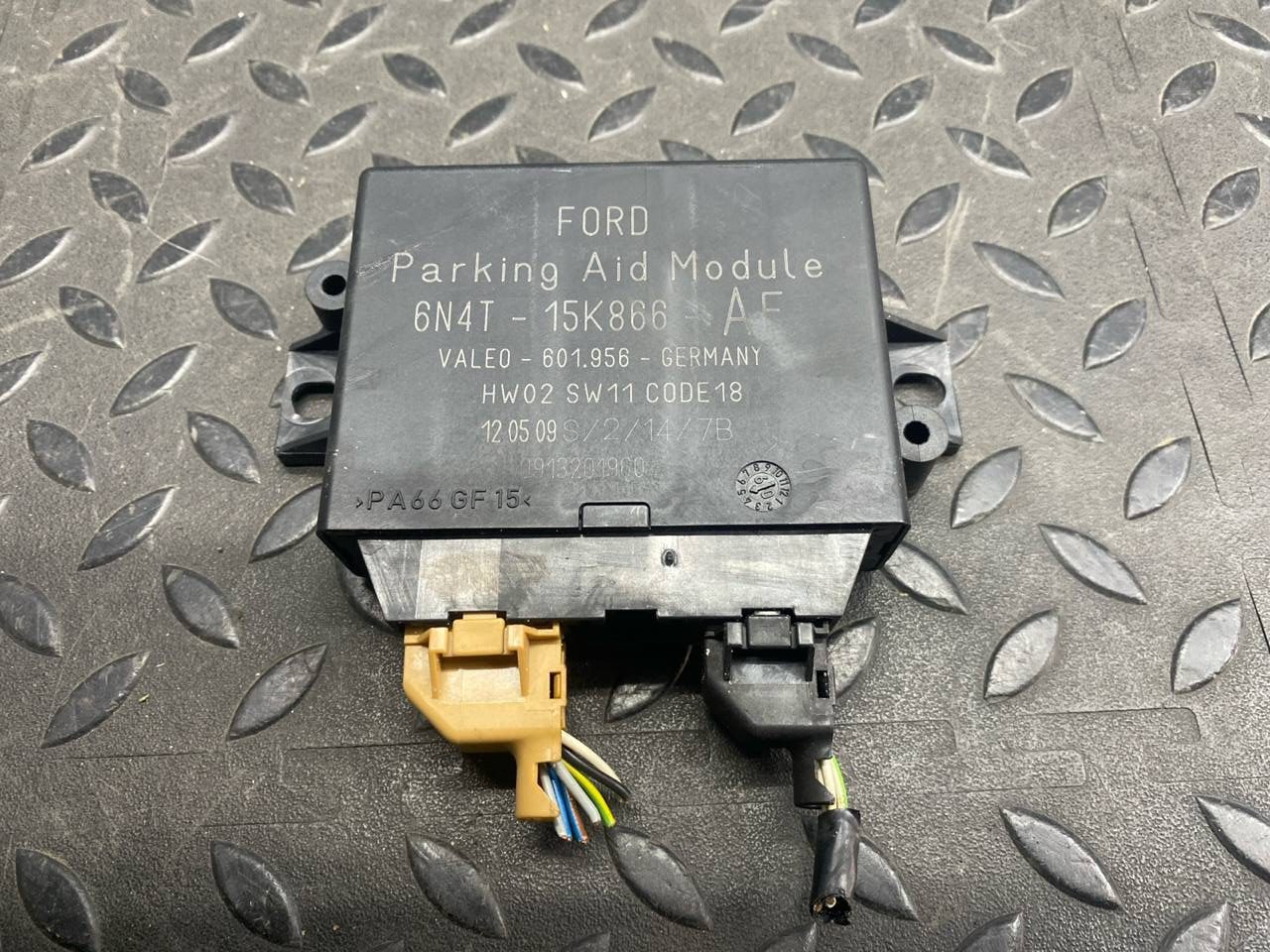 Блок управления парктроником Ford Focus/2 2004-2011